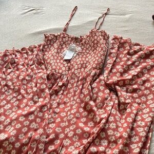 AMERICAN EAGLE SMOCKED FLORAL JUMPSUIT NWT